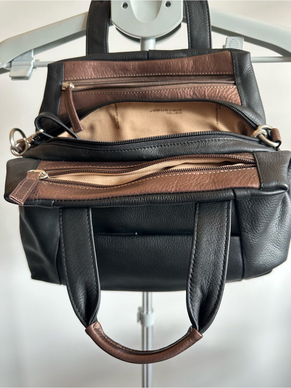 Black Leather Tote with Branded Beige Lining - Picture 3 of 12